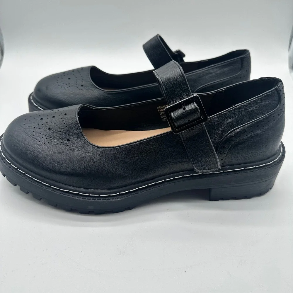 Torrid Black Faux Leather Perforated Mary Jane Flats Lug Sole 11WW - Picture 5 of 13